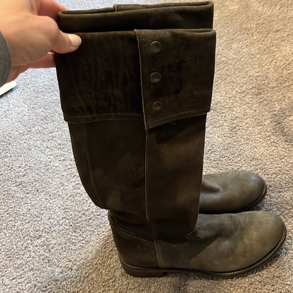 Barney's CoOp olive green suede riding boots in size 7.5 - Picture 4 of 10